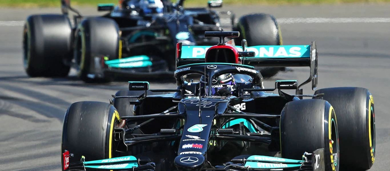 Formula1: Μεγάλη συζήτηση για την παράτυπη αεροτομή της Mercedes